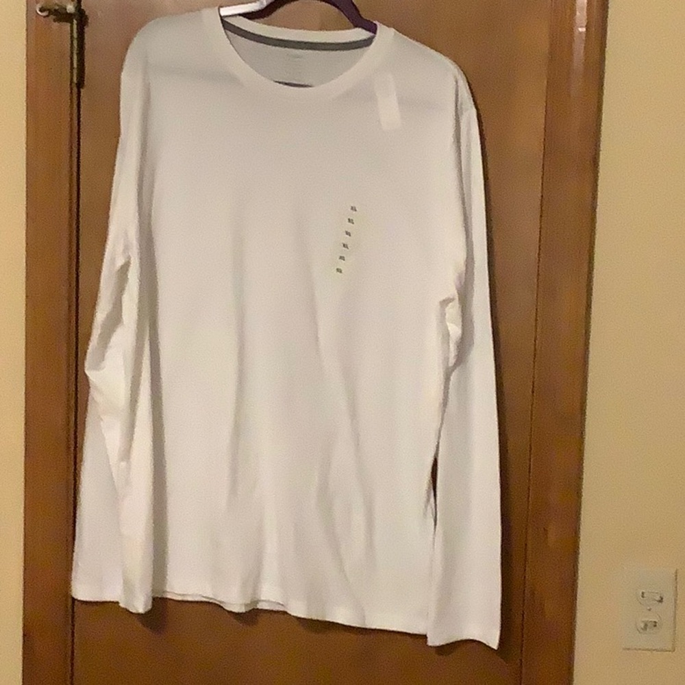 Old Navy White Skirt Classic Design